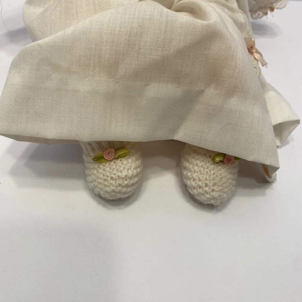 Madame Alexander Victoria Baby Doll Kids Cream Vintage Sleepy Eye